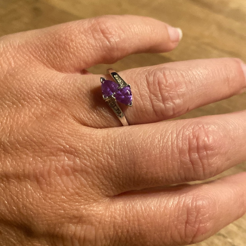 Silver and purple alexandrite ring